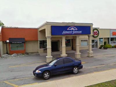 Howard Johnson Hamilton Exterior photo